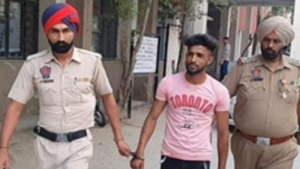 Theft Accused pointed a pistol at judge in court of Jalandhar