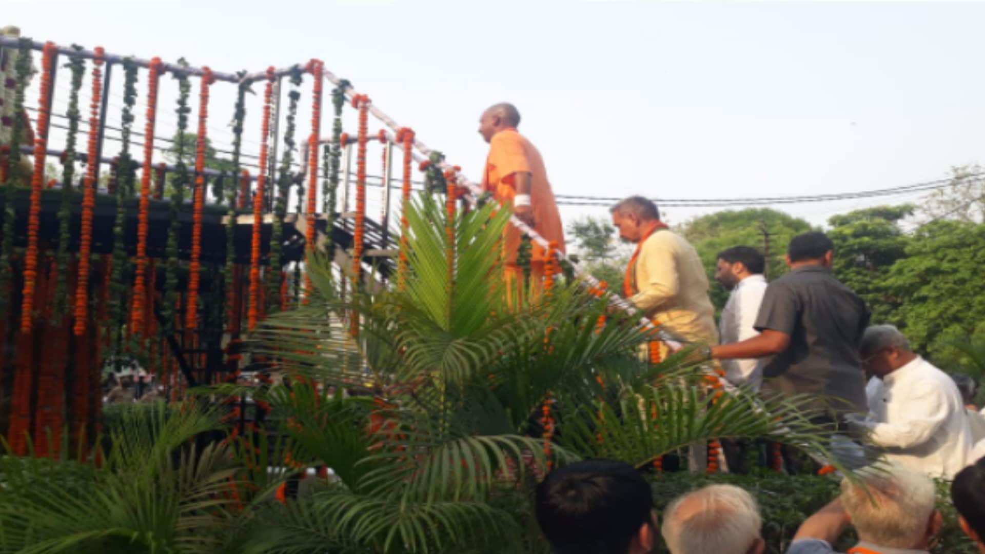 Amazing view: Vande Mataram was echoing everywhere, CM Yogi was surprised to see photos