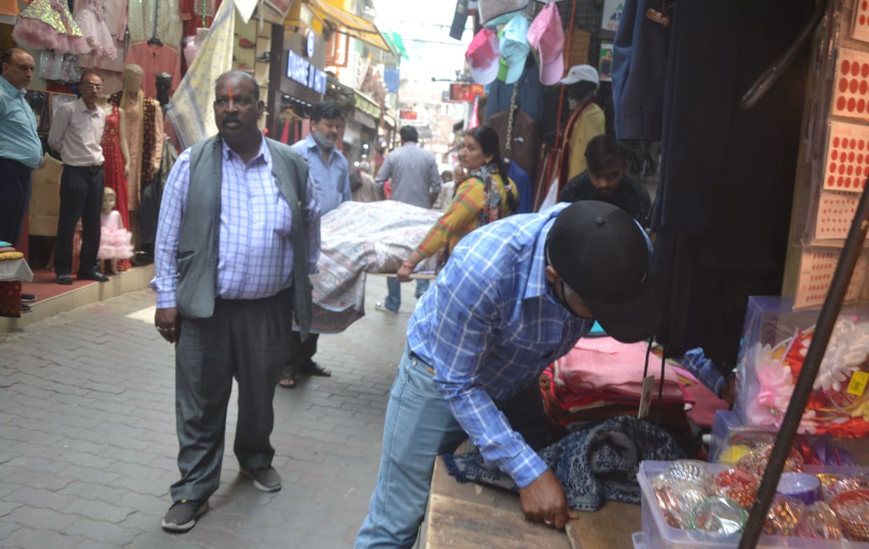 Municipal corporation removed the decorated goods outside the shops
