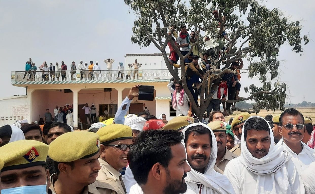 Daughter's life lost due to police brutality: Akhilesh Yadav
