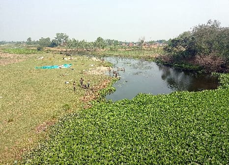 Oll river moaning due to encroachment and pollution