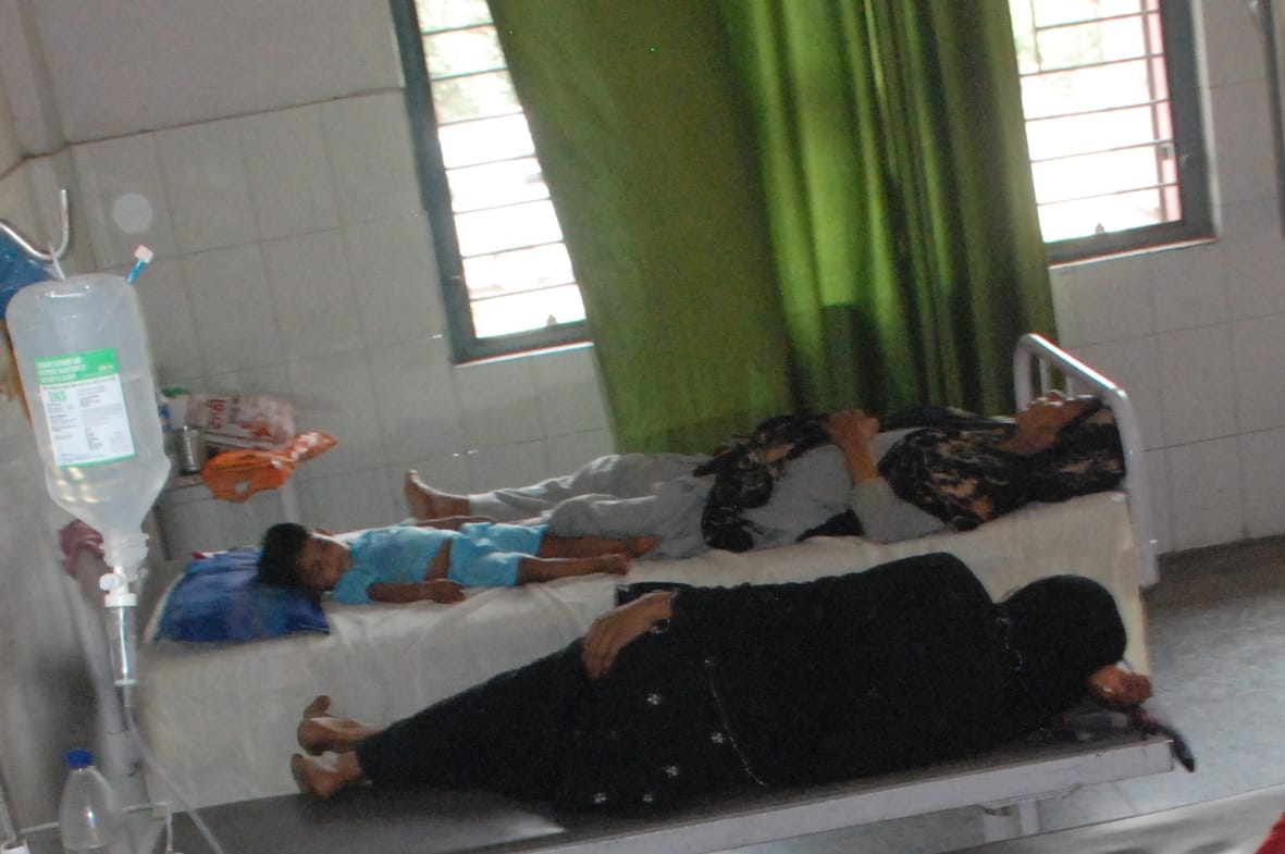 Hospital full of patients with fever and diarrhea