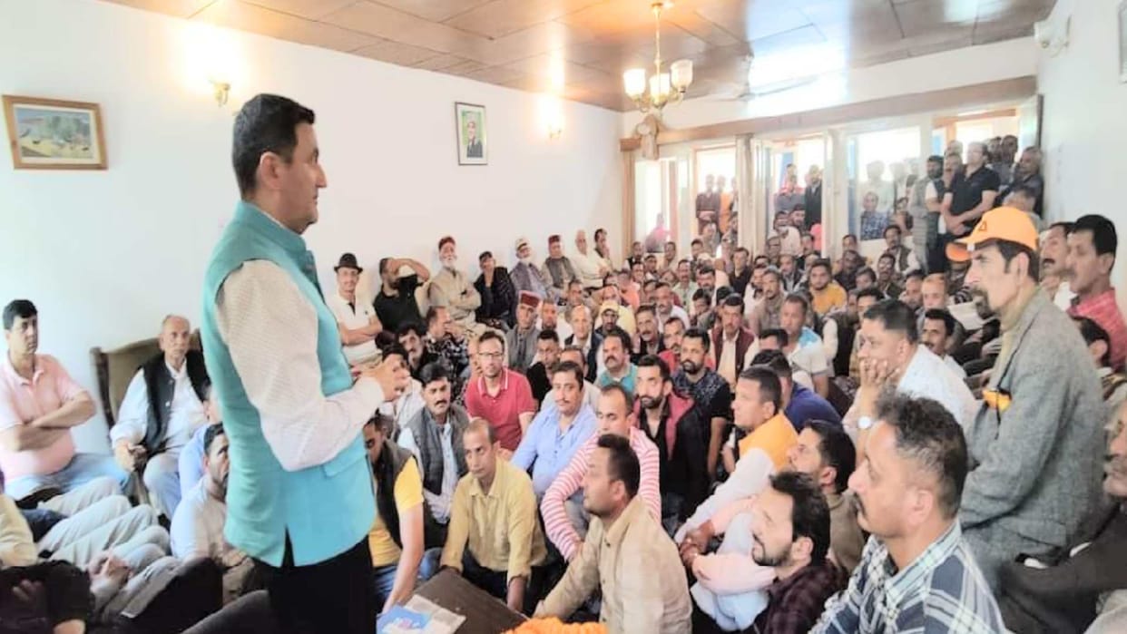 Chetan Bragta's statement: I will not join aap, I will live under bhagwa flag