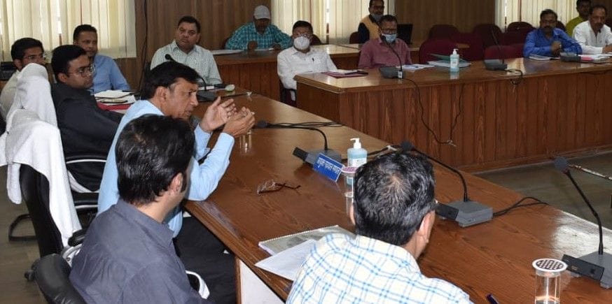 Every pilgrim will have health check-up at the travel stops in Chamoli