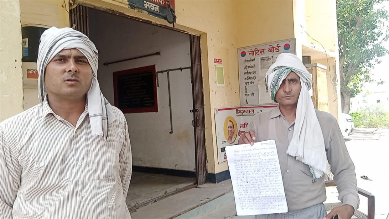Hathras: Goods worth thousands stolen from General Store shop