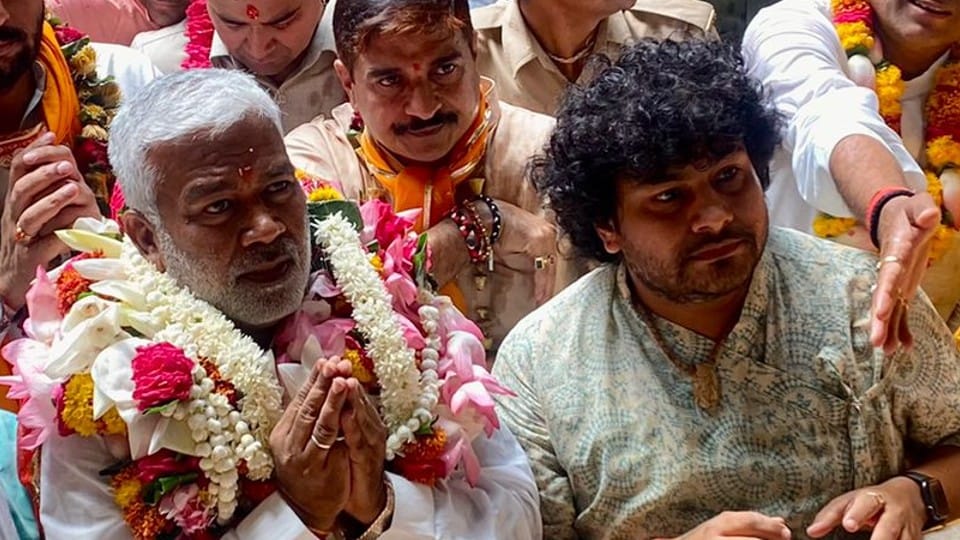 Jal Shakti Minister Swatantra Dev Singh performed worship in Banke Bihari Mandir in Vrindavan