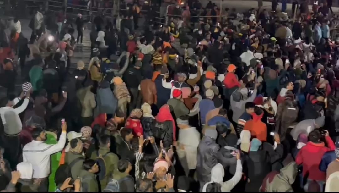 chardham Yatra 2022, kedarnath Dham evening aarti, Devotees enthusiasm peak for darshan of Baba Kedar, see photos