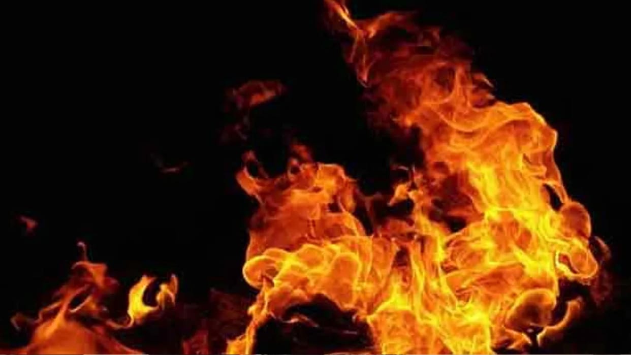 angry wife pours diesel on husband and set to fire after giving bed to elder brother in sonbhadra