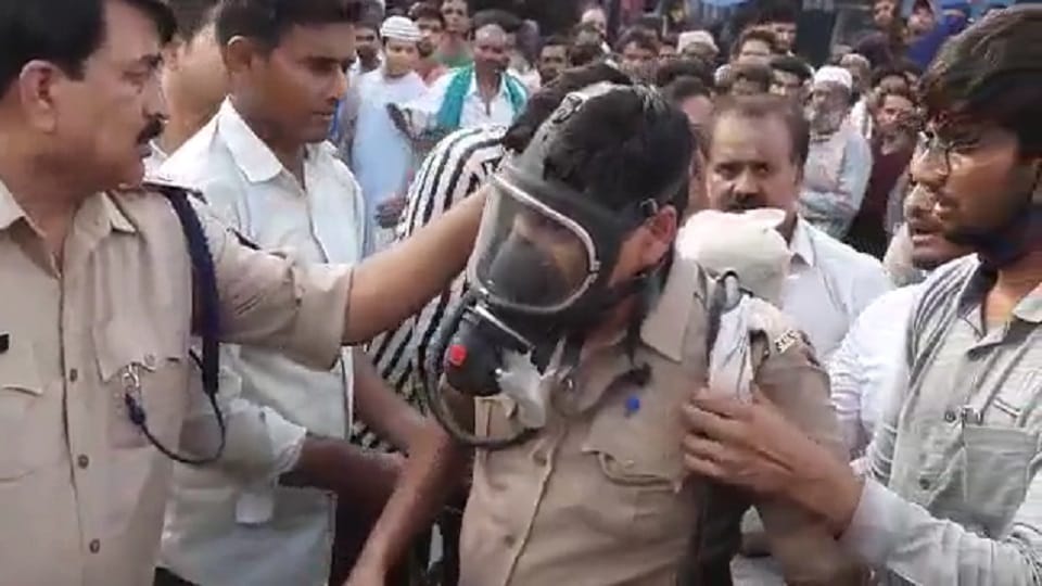 Three laborers fainted while cleaning sewer in Siana of Bulandshahr