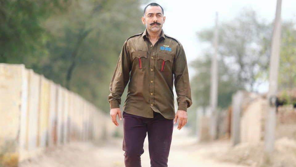 known facts and films about prithviraj actor manav vij