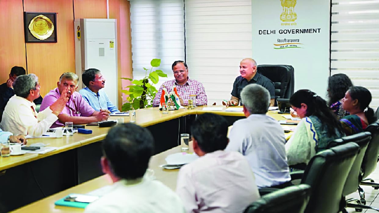 Delhi news 4.5 km long flyover to be built from Anand Vihar to Apsara border