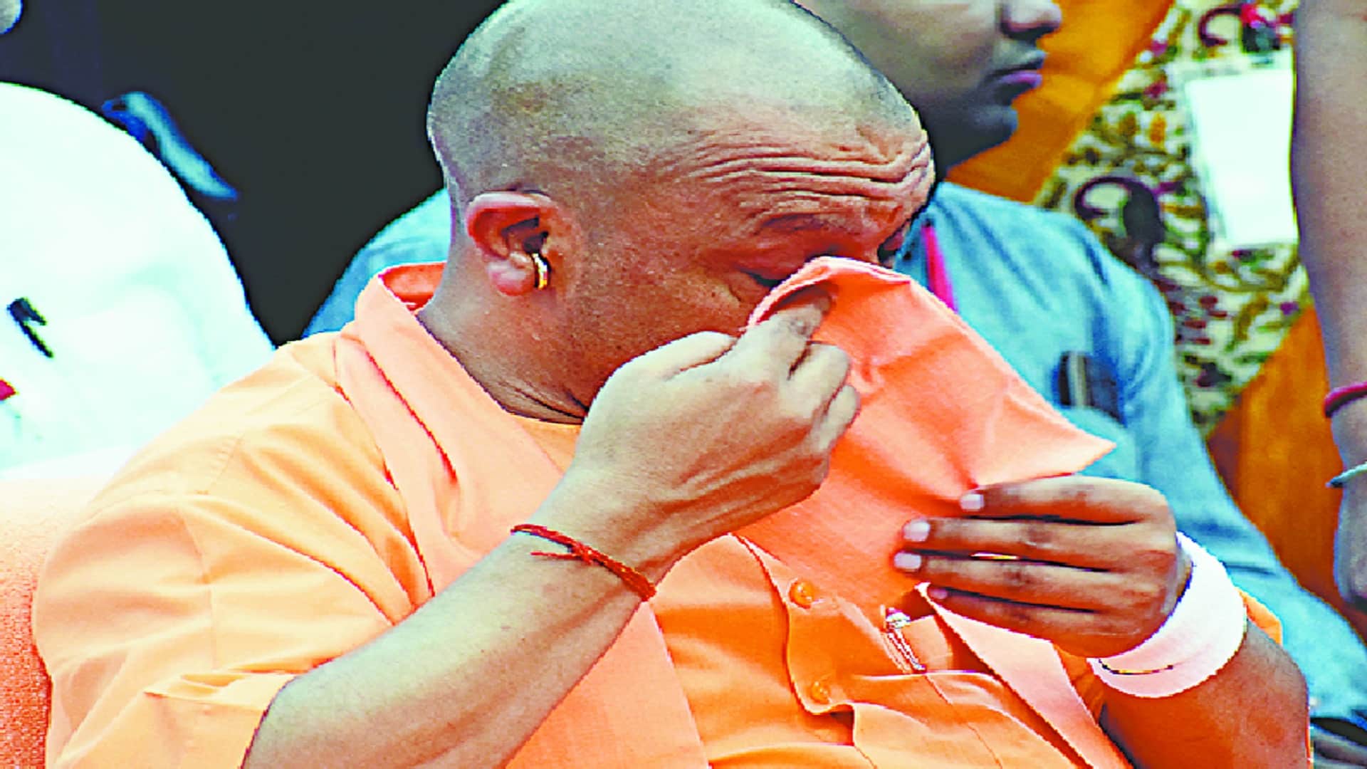 Meerut News: Chief Minister Yogi Adityanath became emotional after seeing bravery of martyrs see photos