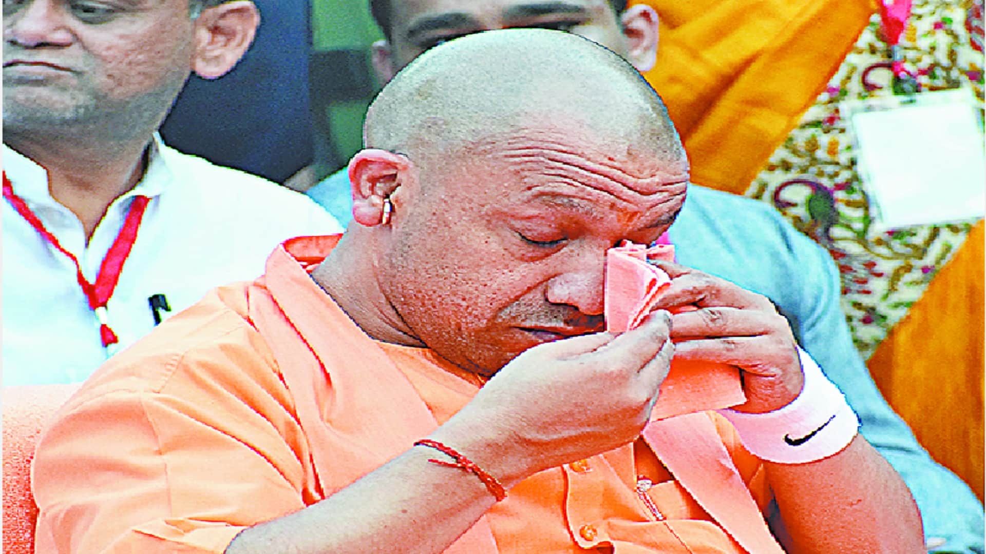 Meerut News: Chief Minister Yogi Adityanath became emotional after seeing bravery of martyrs see photos