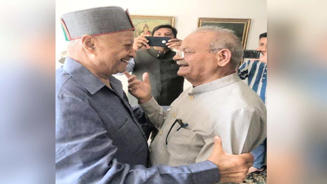 Memories: The figure of 36 of Pandit Sukhram with Virbhadra Singh in political life