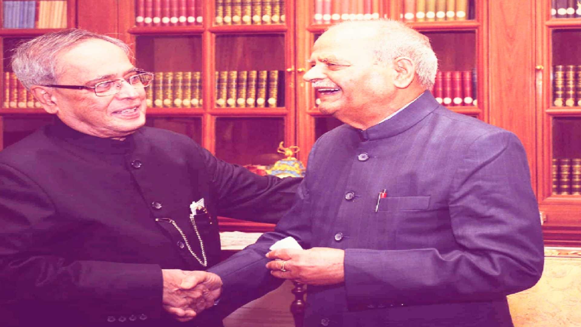 pandit Sukhram was the minister who delivered the landline from door to door and received the first call on mobile
