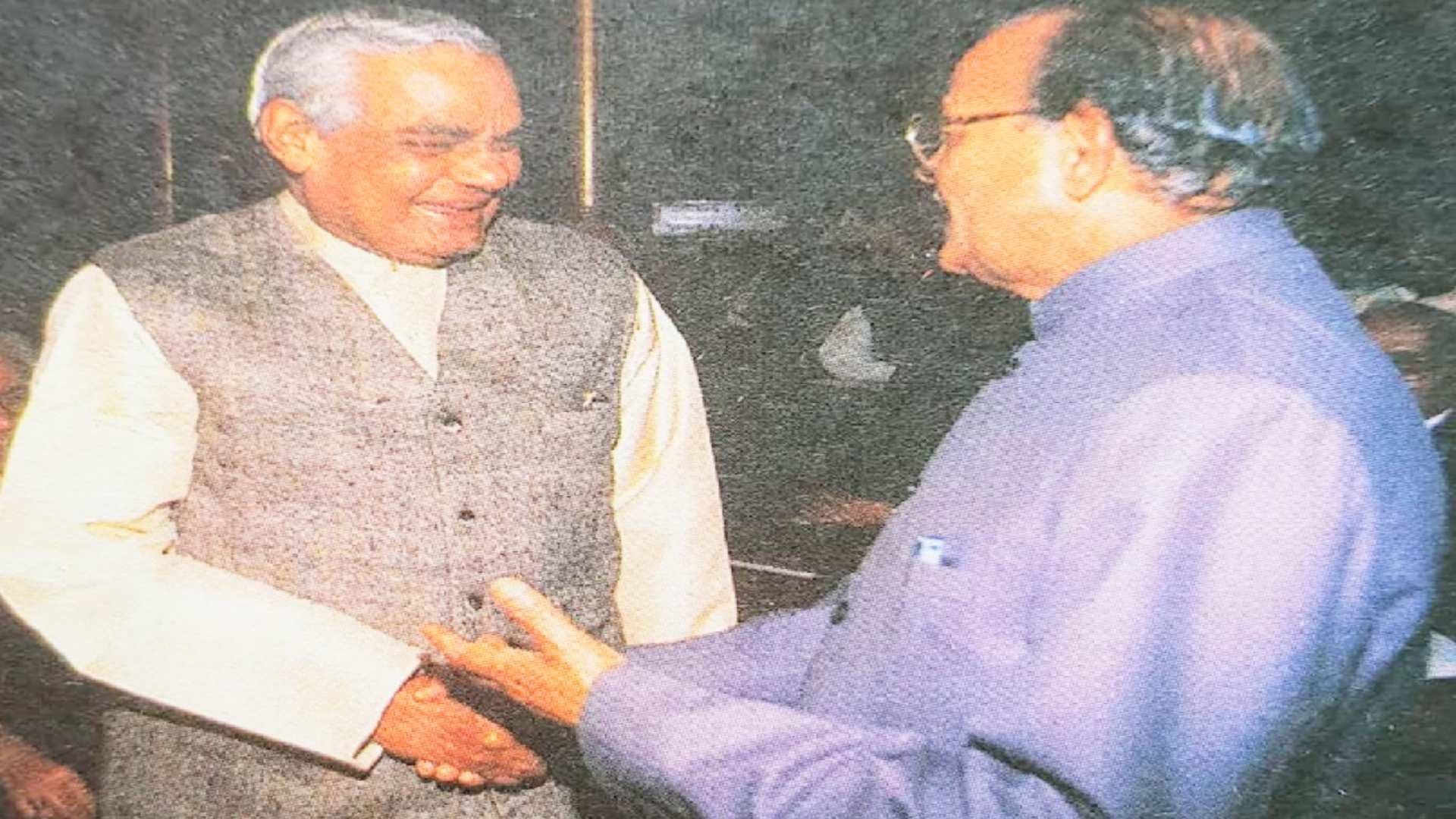 Pandit Sukhram: Chanakya was a politician in Himachal, but controversies did not leave him for a lifetime