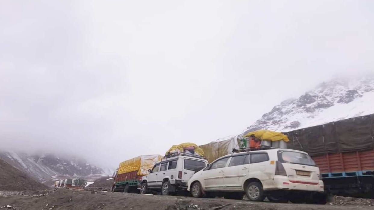 himachal Weather update: Snowfall in Rohtang, drizzle in Shimla, temperature reaches 40 degrees in Una