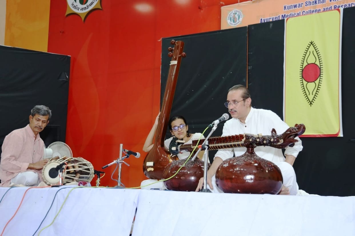 Fascinated by the splendid performance of the Rudra Veena instrument