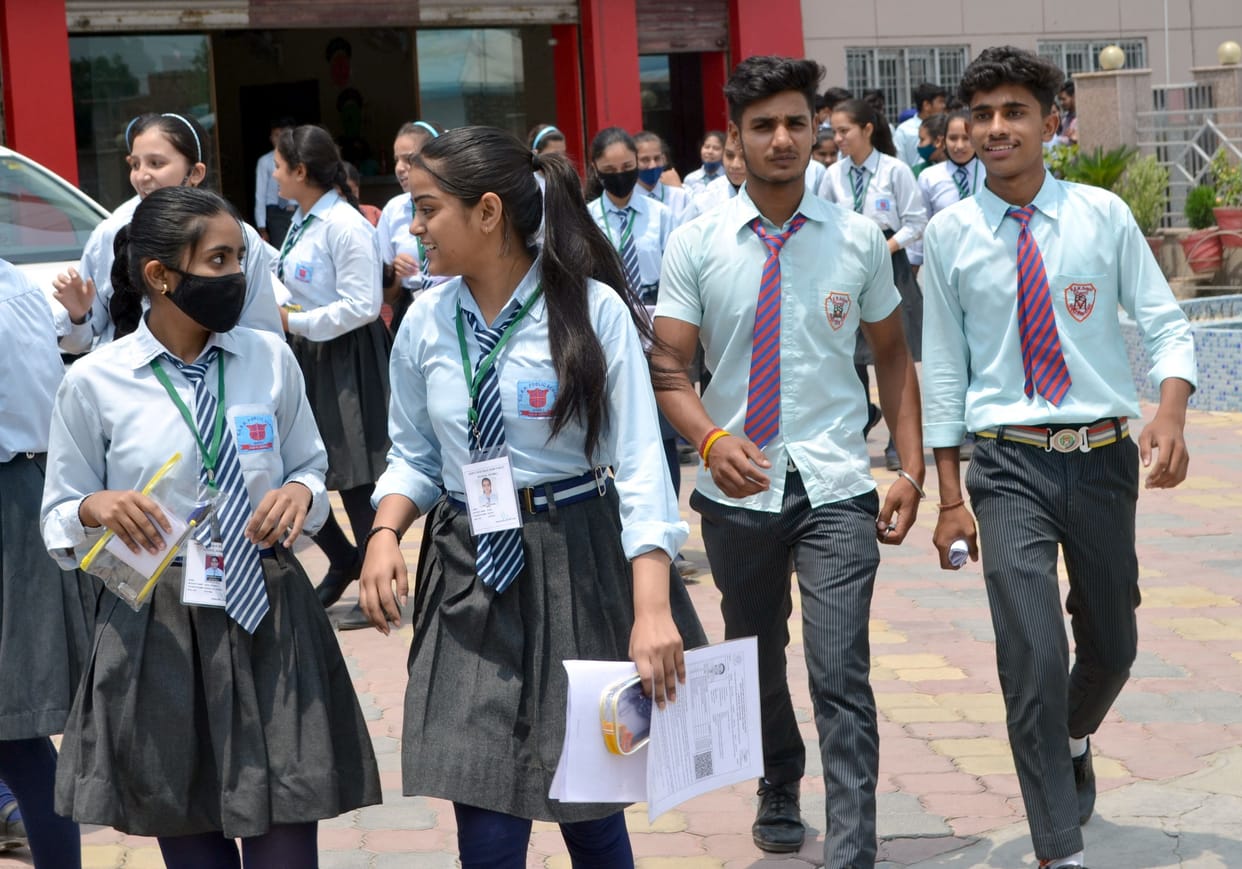 Science paper was easy, students' faces blossomed
