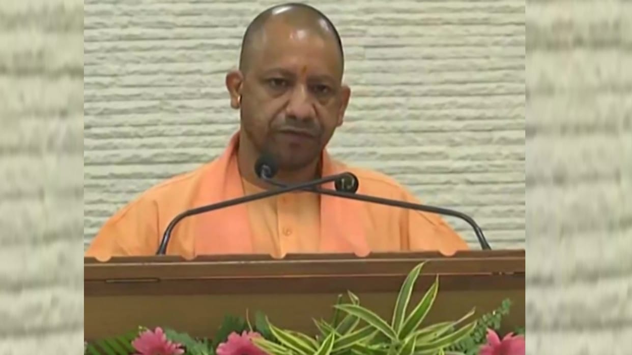 town planer should be appointed in every development authority says yogi adityanath
