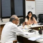 मुख्यमंत्री अशोक गहलोत ने समीक्षा बैठक में अधिकारियों को दिए निर्देश।
