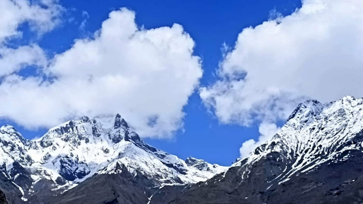 weather update himachal: Snowfall on high peaks in Lahaul Spiti and Kullu
