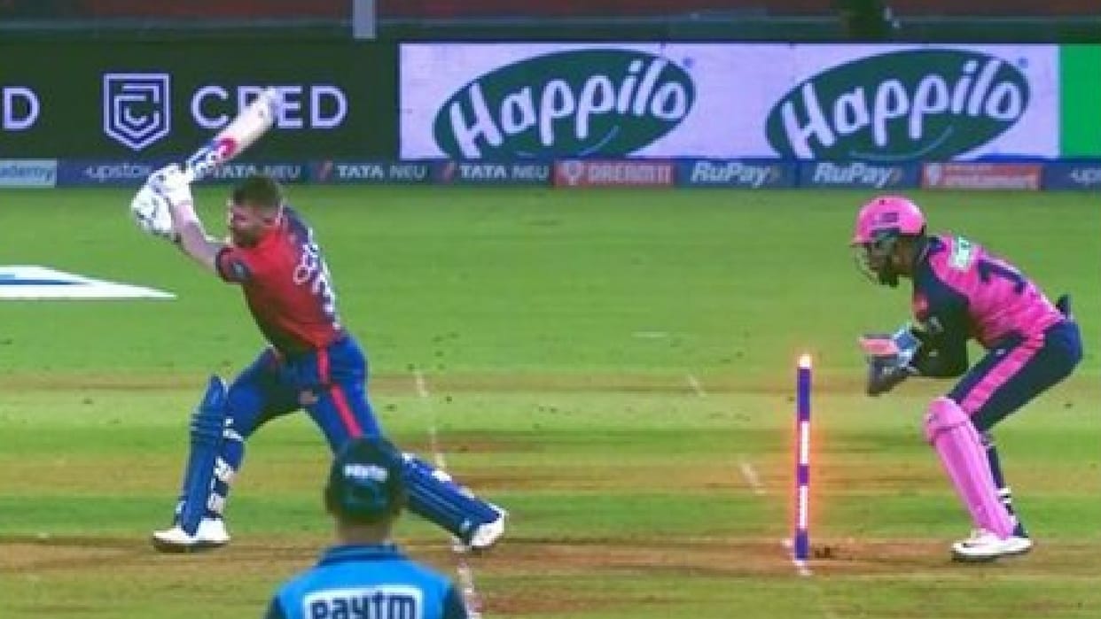 David Warner given not out after bwing clean bold know which rule saved him