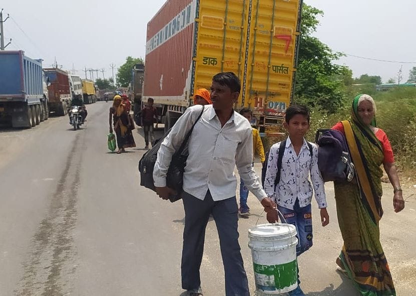 Jalaun road jammed for 14 hours after the collision of trucks
