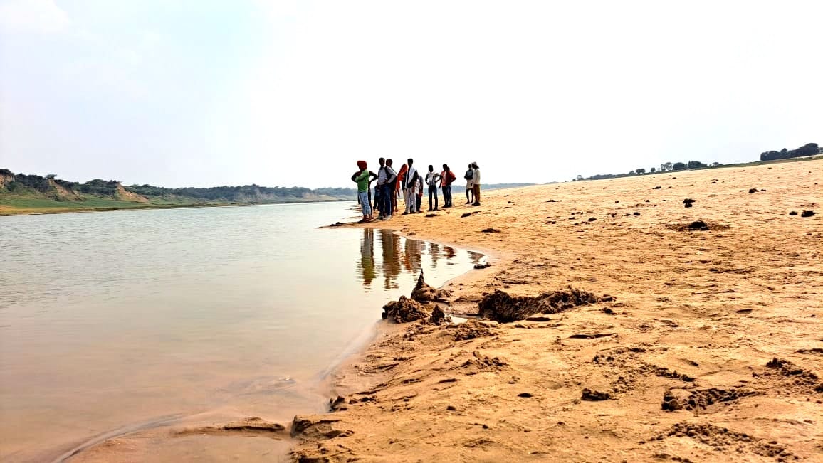 crocodile made the girl a morsel in Etawah