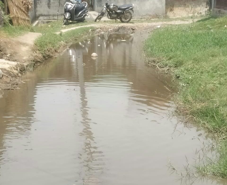 Villagers forced to go through waterlogging and mud