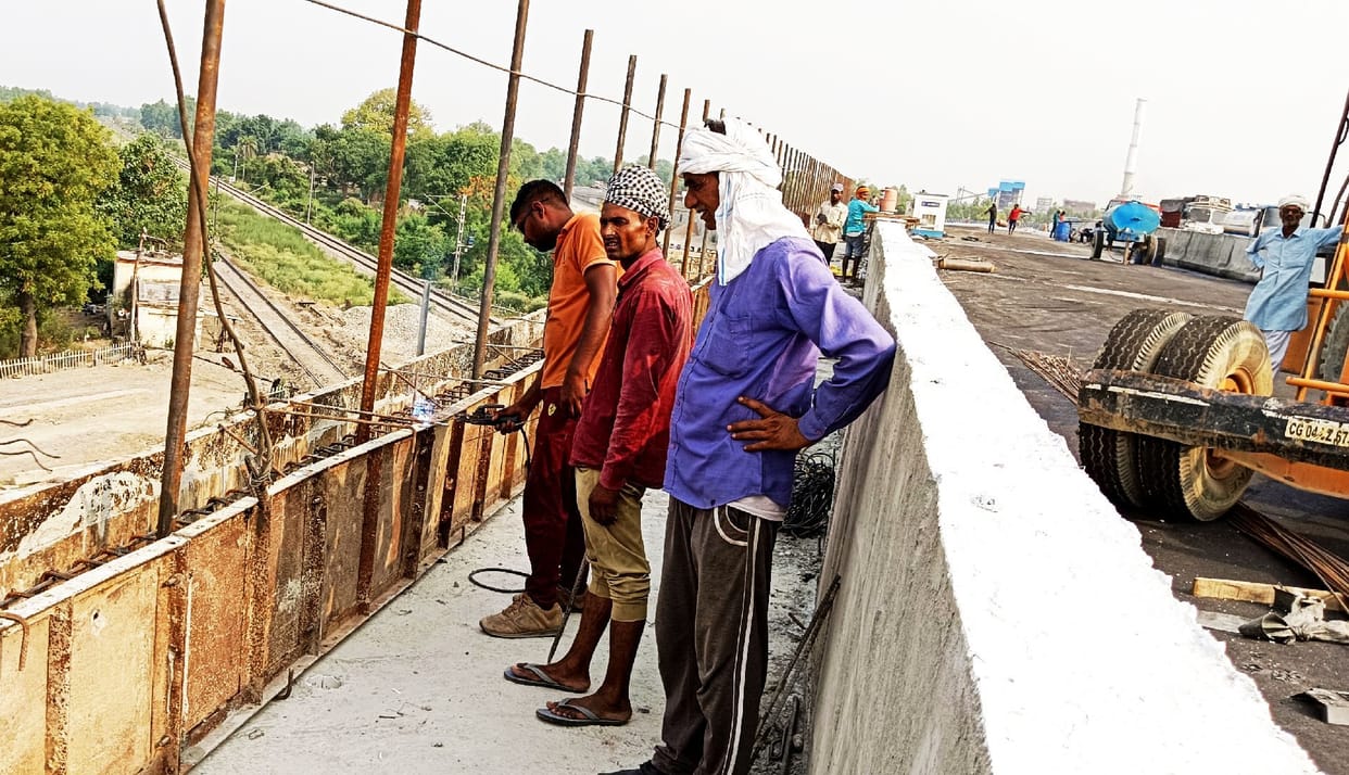 Hulasnagra Overbridge: Slow pace of work on the second lane