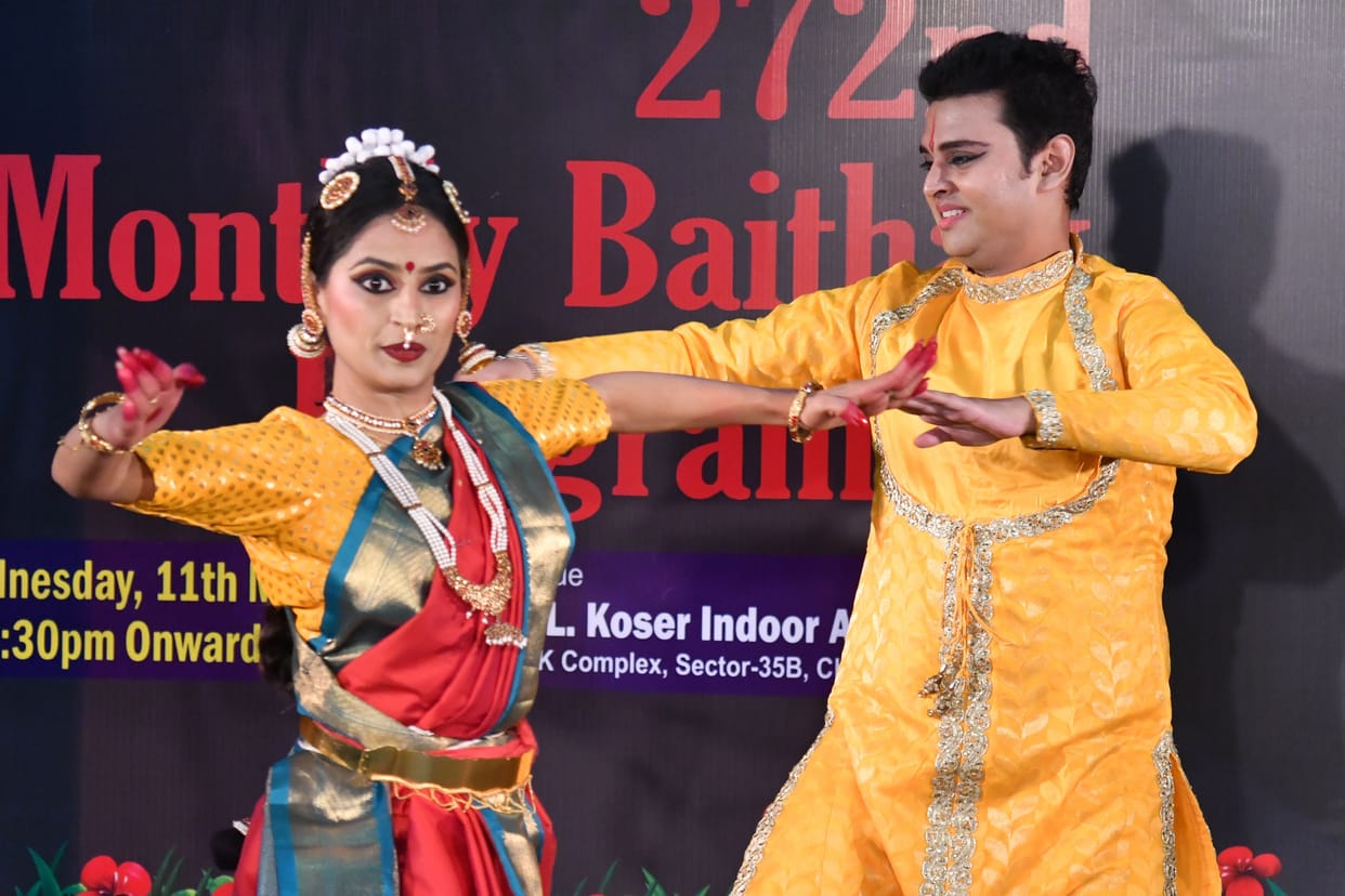ML Kausar Auditorium resonated with the beats of Ghungroos in memory of Birju Maharaj