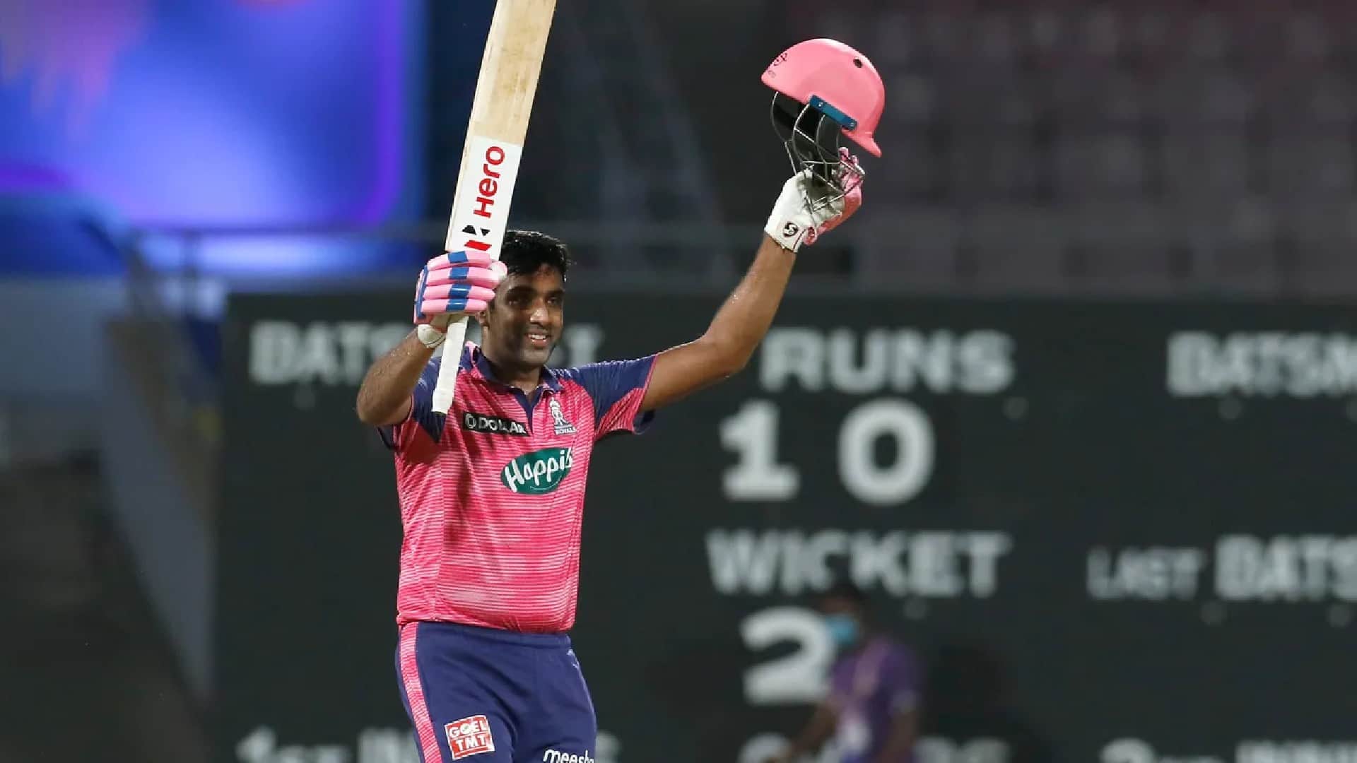 IPL 2022 RR vs DC Match 58 Highlights in Hindi Ravichandran Ashwin wife happy on his first IPL Fifty