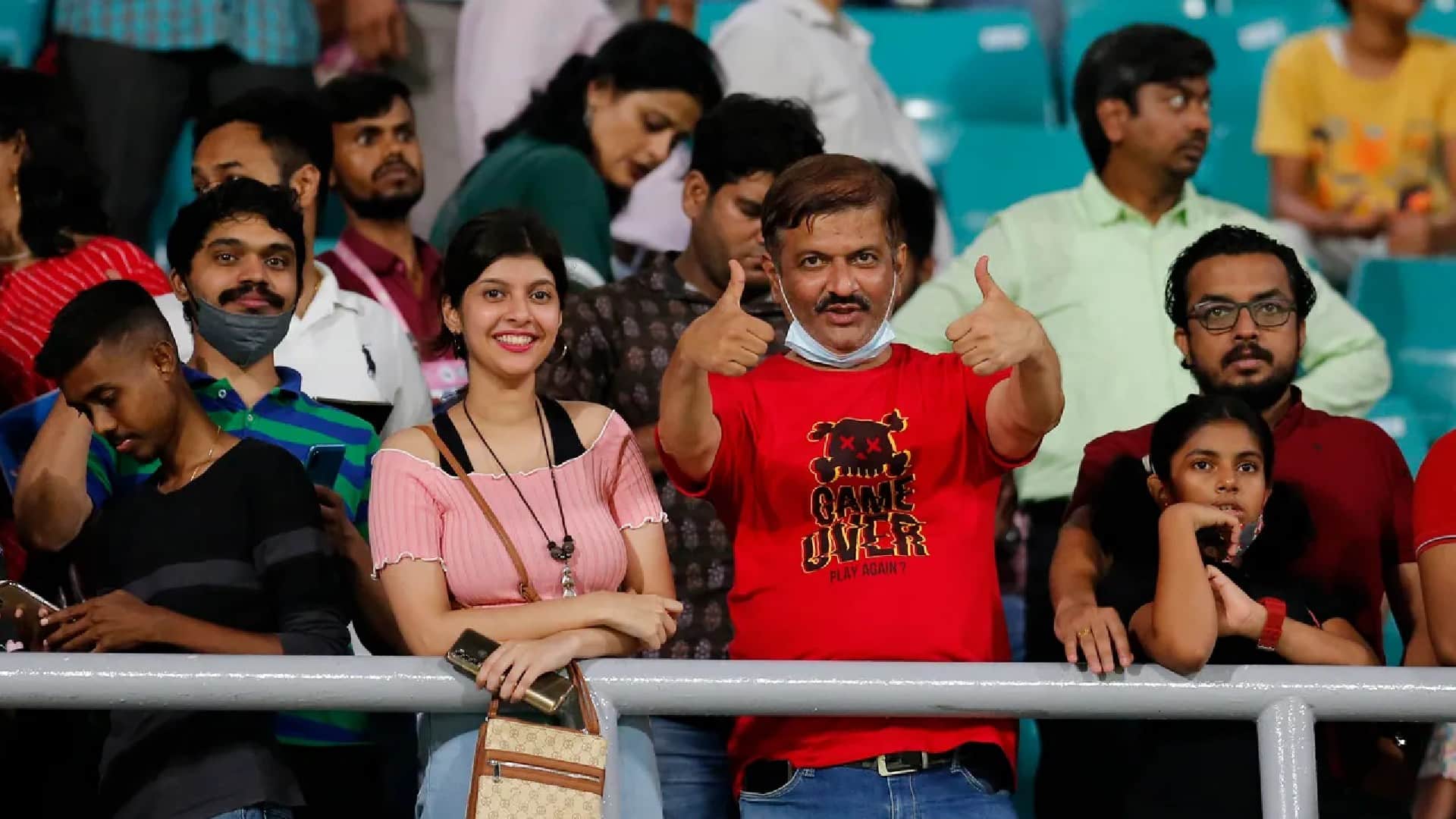 IPL 2022 RR vs DC Match 58 Highlights in Hindi Ravichandran Ashwin wife happy on his first IPL Fifty