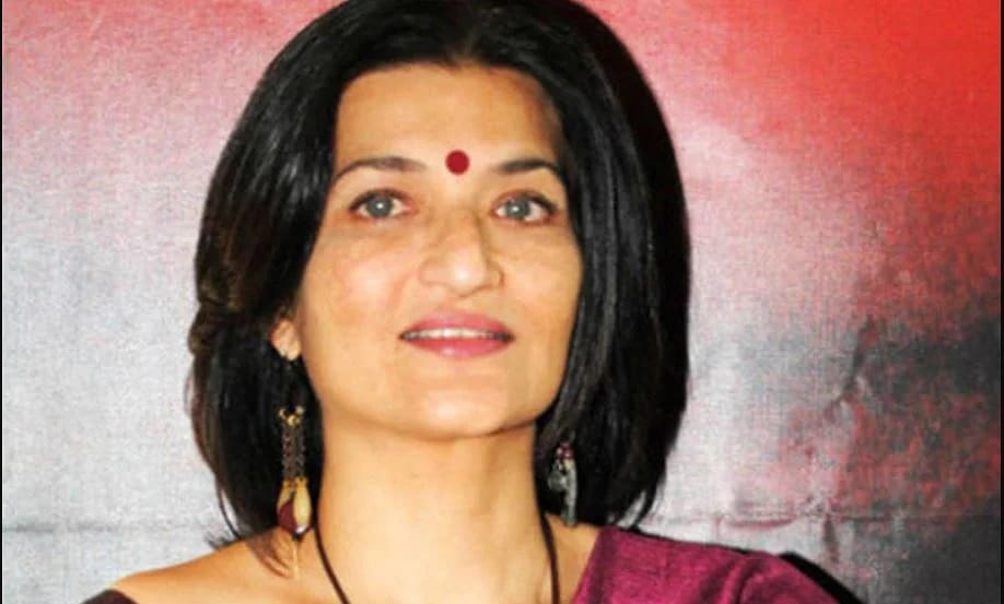 Famous actress Sarika made a shocking revelation said had to run the house with 2000 rupees in lockdown