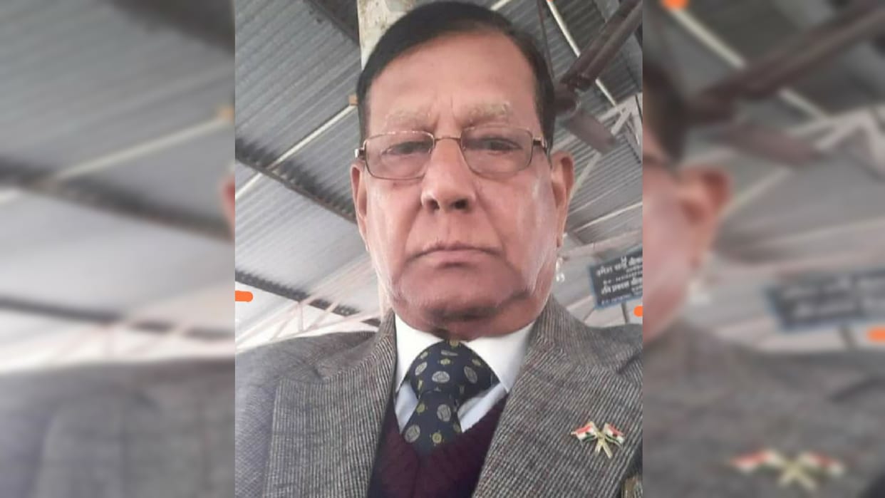 Senior advocate Suresh Shukla died due to cardiac arrest in court premises gorakhpur