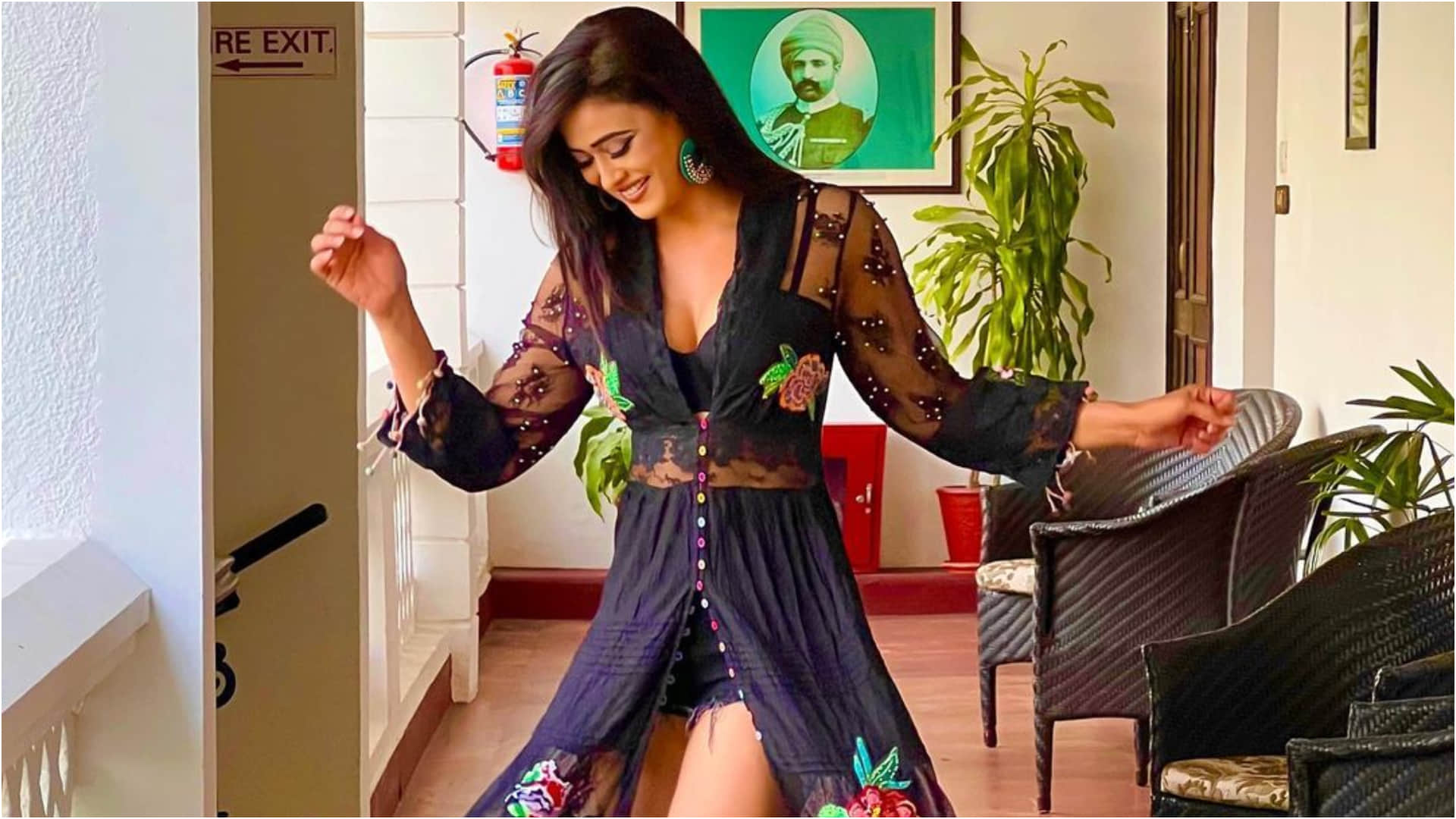 Shweta Tiwari Sizzling Photos: Actress Model Shweta Tiwari Shared Latest Glamorous Pics on Instagram News in Hind