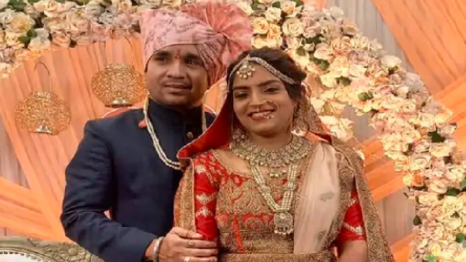 Madhya Pradesh: Mother-in-law got widowed daughter-in-law married, son died a year ago, son's bungalow was given as a gift