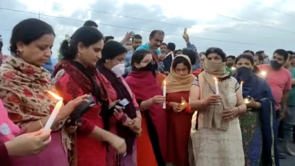 Target Killing: Kashmiri Pandits protest against the killing of Rahul Bhatt