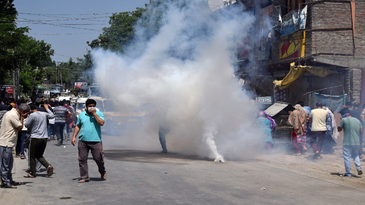 Target Killing Rahul Bhatt: Lathicharge on Kashmiri Pandits in the Valley