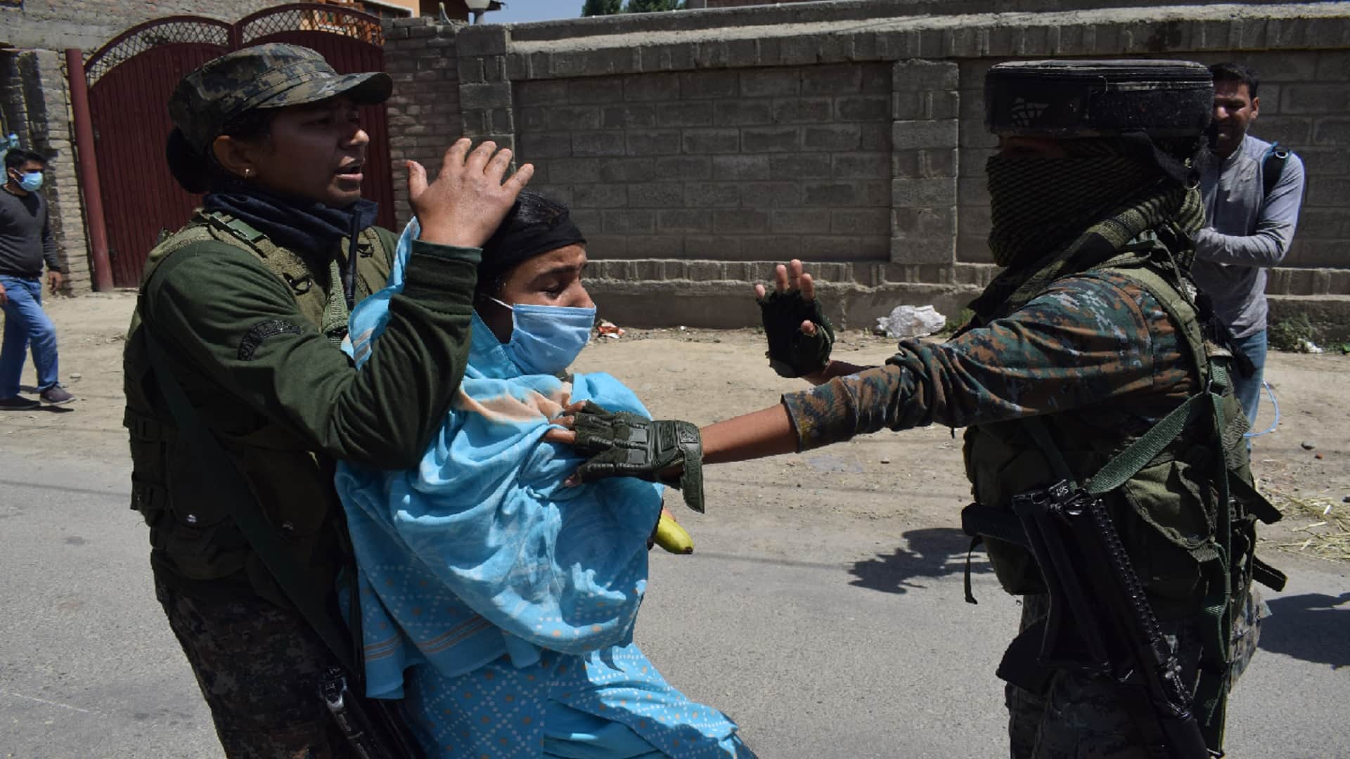 Target Killing Rahul Bhatt: Lathicharge on Kashmiri Pandits in the Valley