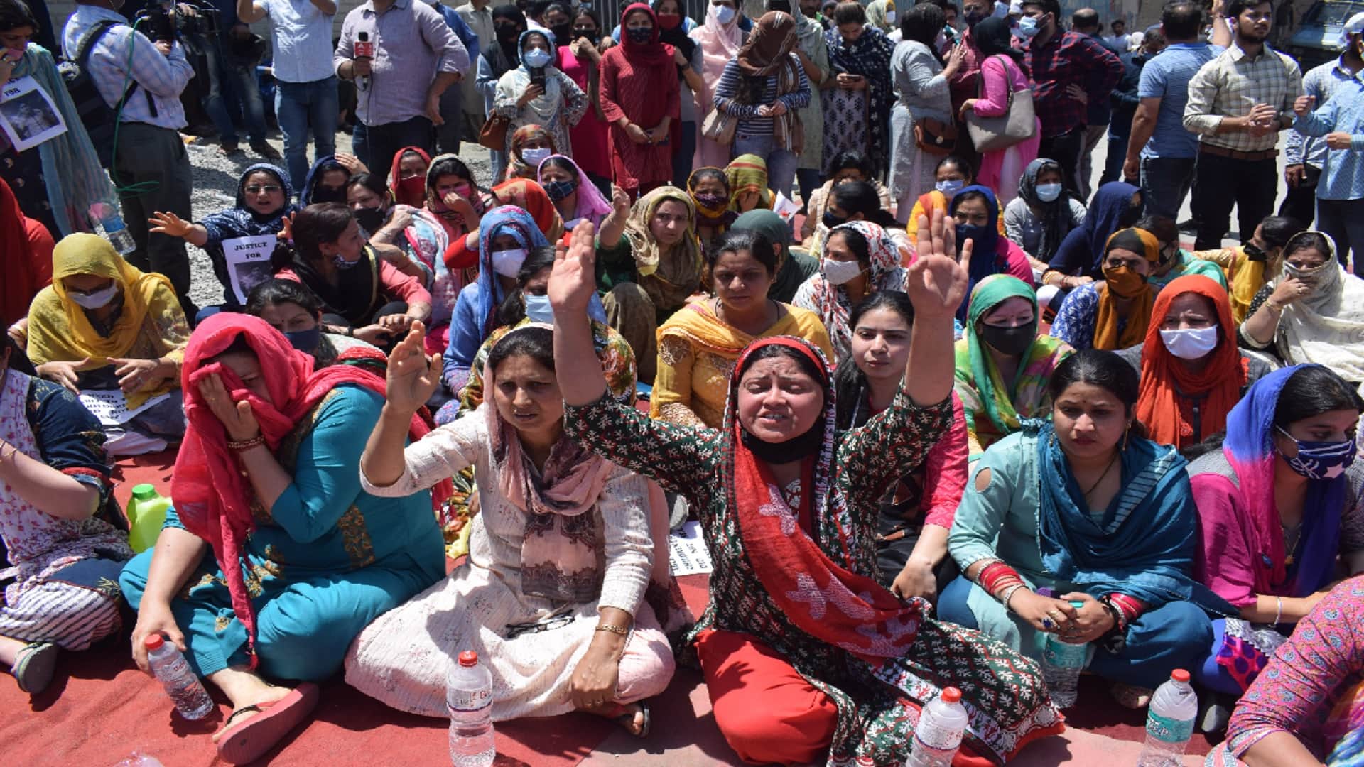 Jammu and Kashmir Target Killing of Hindus in Kashmir Valley Reminds the Black Era of 90S
