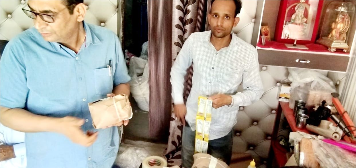 Food factory raided in village Bhattu, took five samples