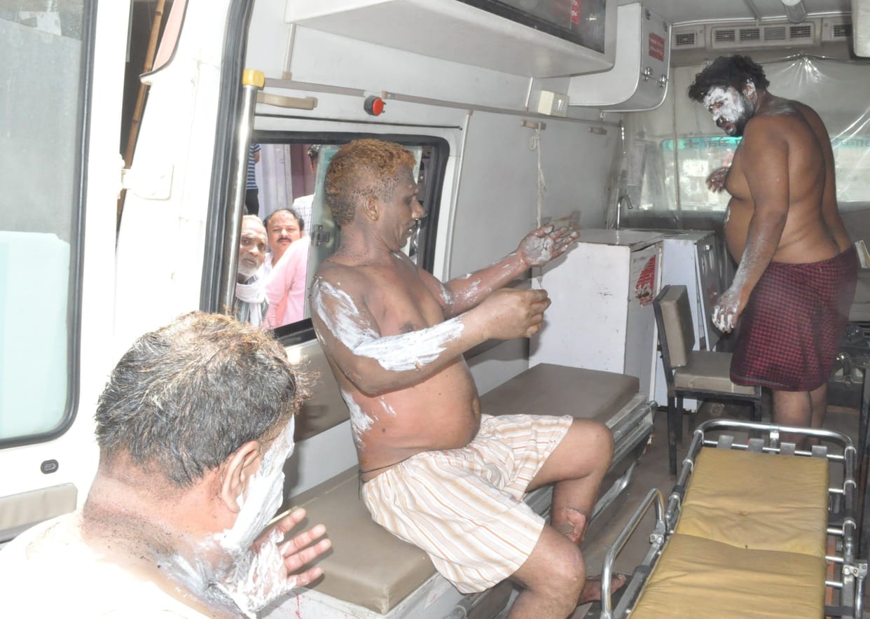 Hathras: Fire broke out in dairy due to gas leak, three scorched