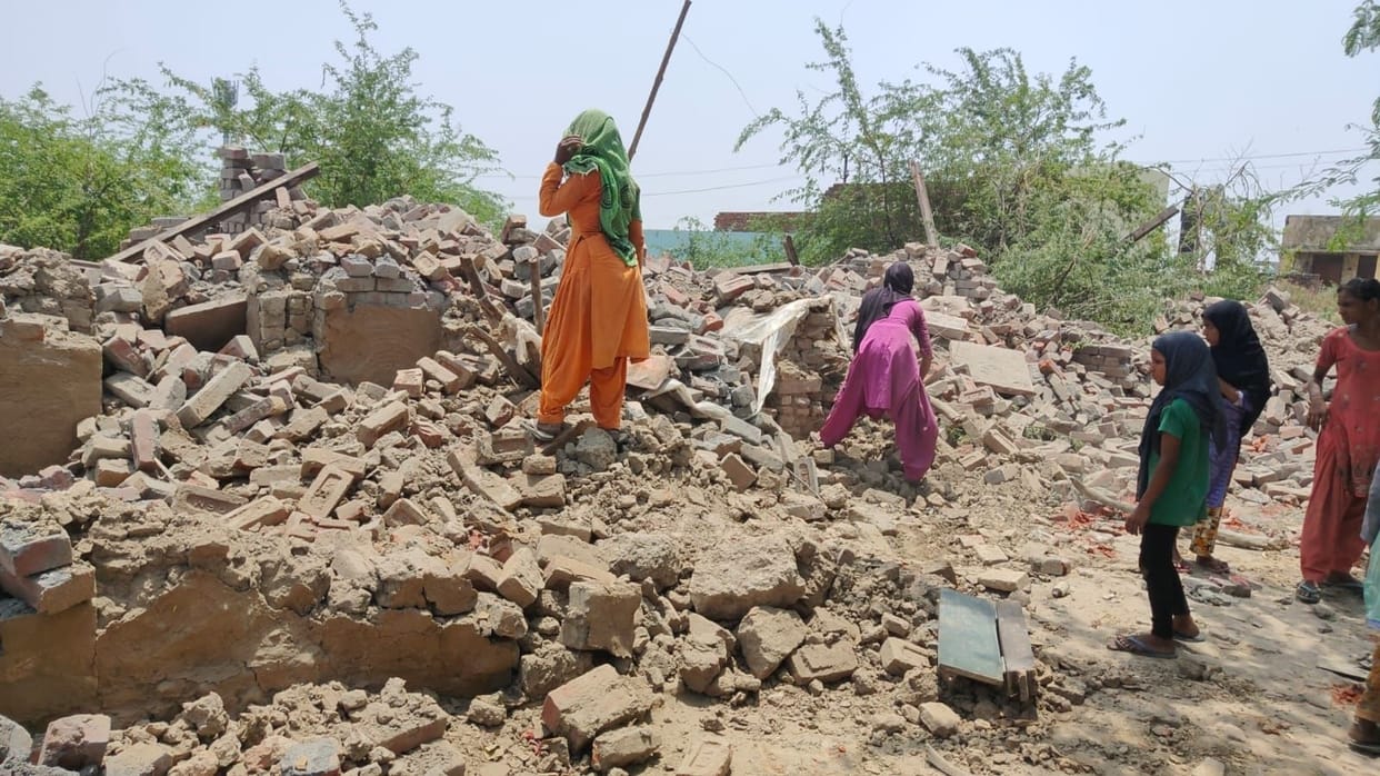 Three private and five government houses demolished