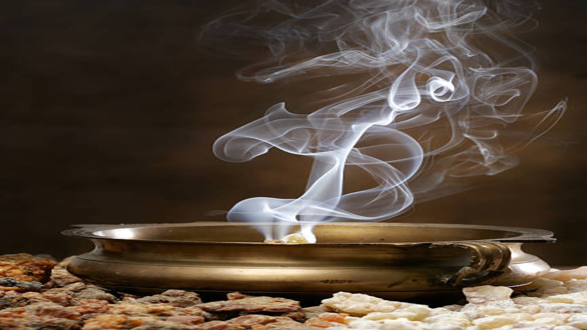 Shaniwar Ke Upay Do this remedy on Saturday night negative powers will be away