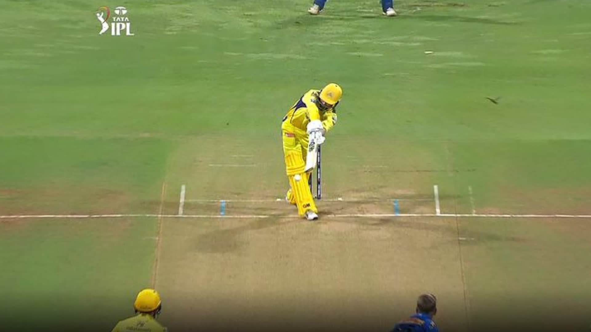 IPL 2022 CSK vs MI Match 59 Highlights in Hindi Shloka Ambani and Akash Ambani