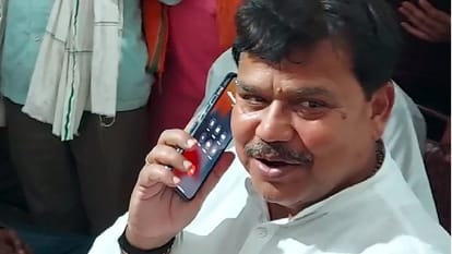 Madhya Pradesh: Light lit by generator for power minister, when the minister reached Guna for night rest, he saw the reality of the cut.