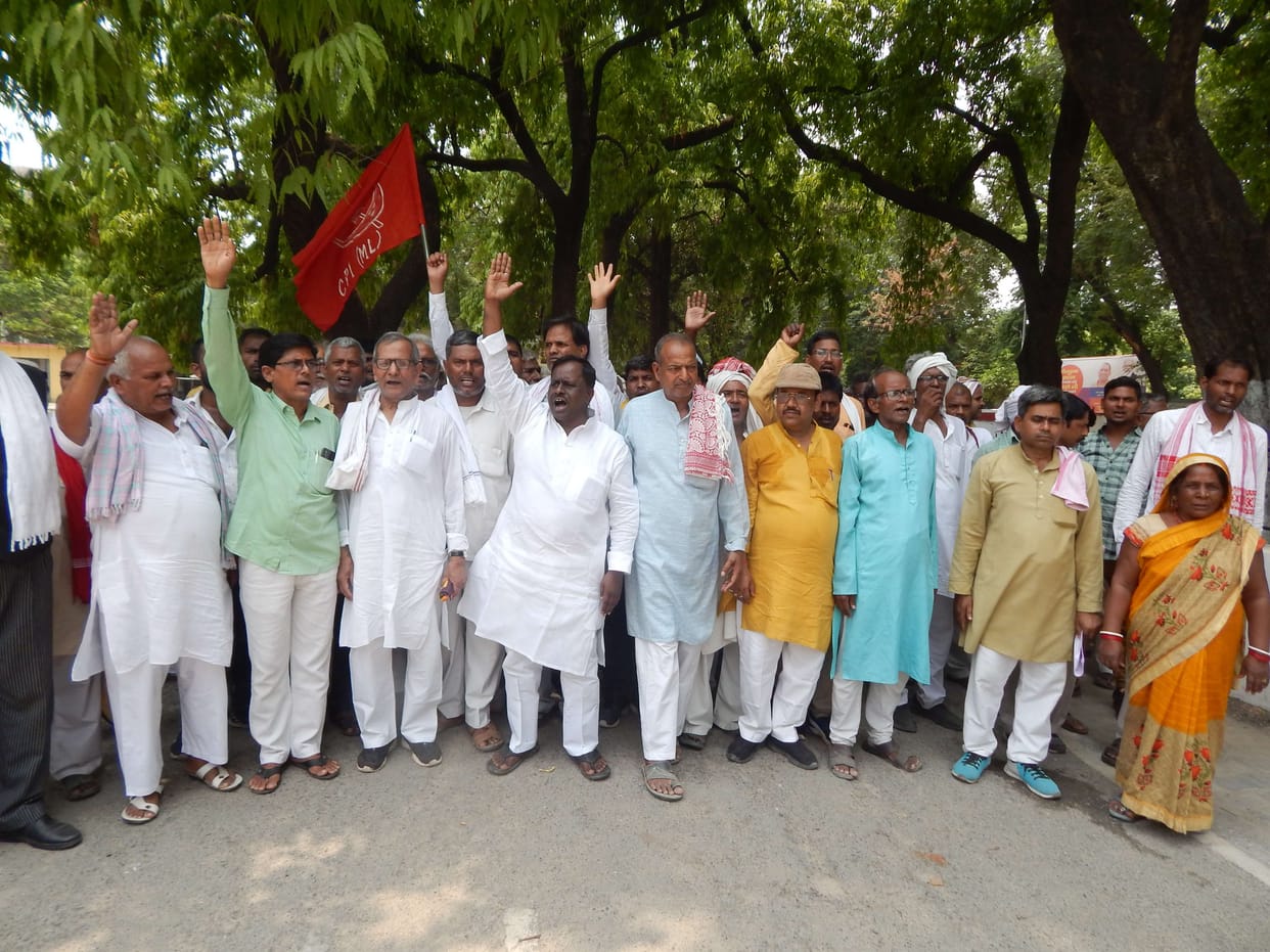 Traders protested against illegal occupation