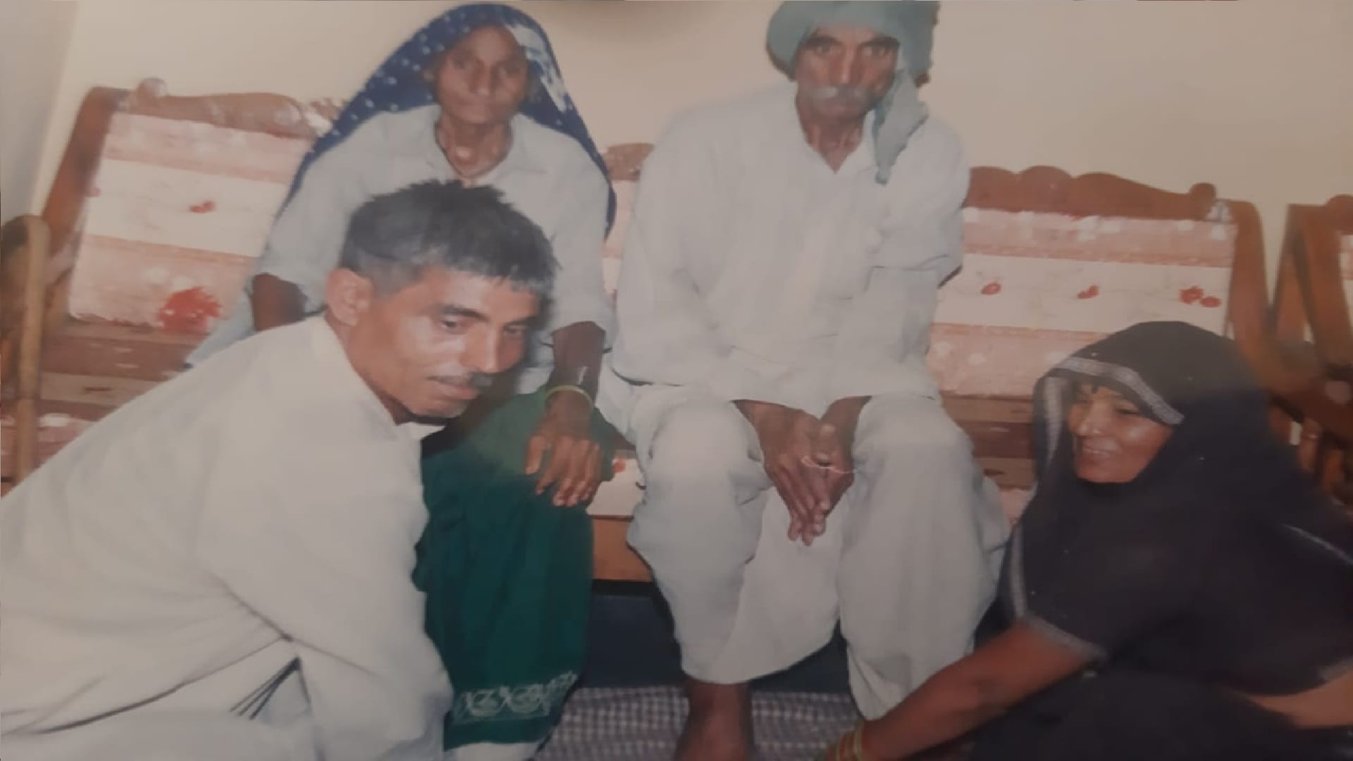 son killed parents in Faridabad Hanuman Nagar Bharat Colony faridababd